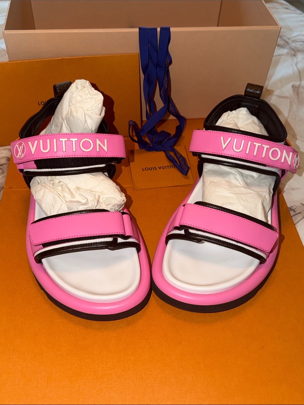 Louis Vuitton Shoes| Louis Vuitton Pool Pillow Comfort Flat Sandals Pink| 40 - Picture 10 of 10